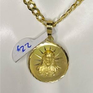 10k Sagrado Corazon (Sacred Heart) pendant